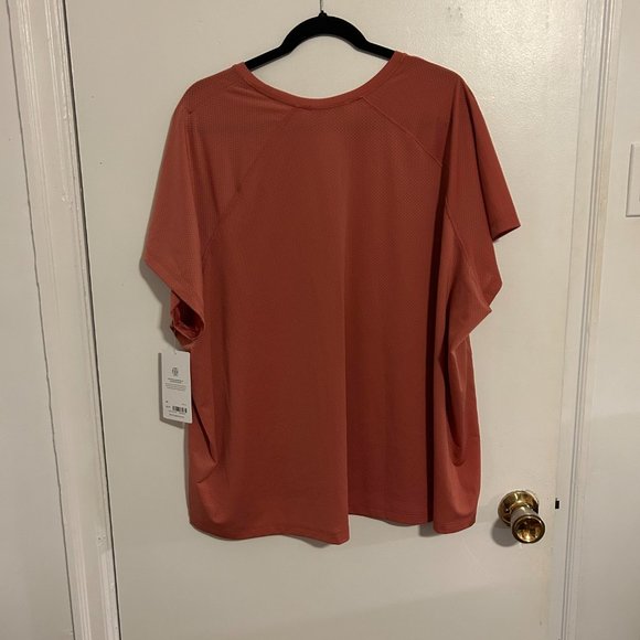 Athleta Ultimate Train Tee - Picture 3 of 5